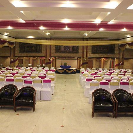 Leo Fort Hotel Jalandhar Exterior photo